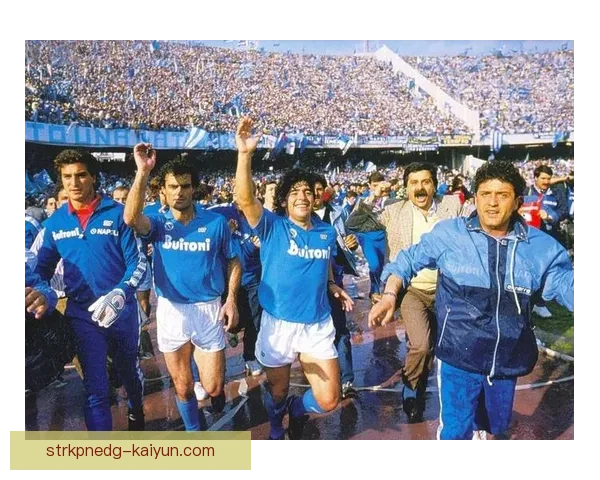 奥斯梅恩在关键战中的表现值得关注，状态持续回暖。