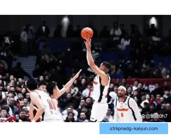 广州队中超回归表现稳健，未来赛季值得关注